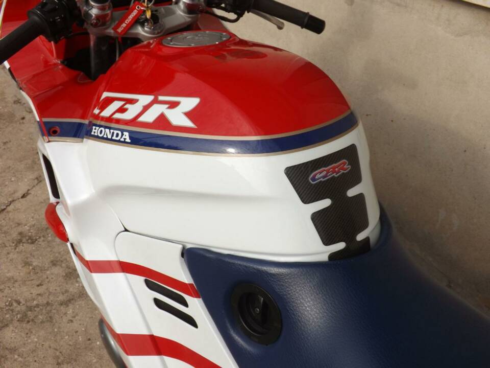 Immagine 41/50 di Honda CBR 1000F (1992)