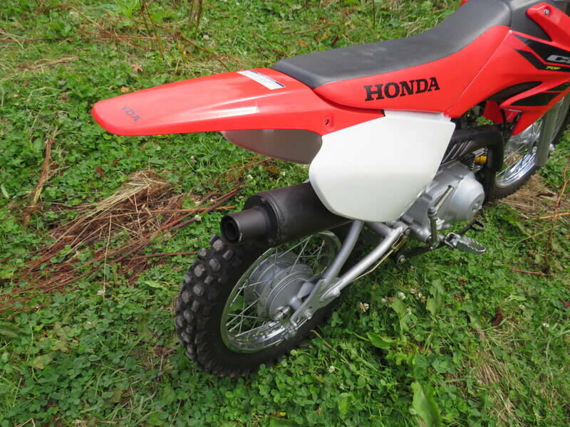 Bild 33/35 von Honda DUMMY (2006)