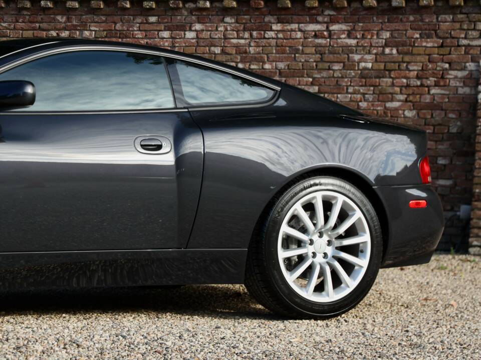 Image 26/50 of Aston Martin V12 Vanquish (2003)
