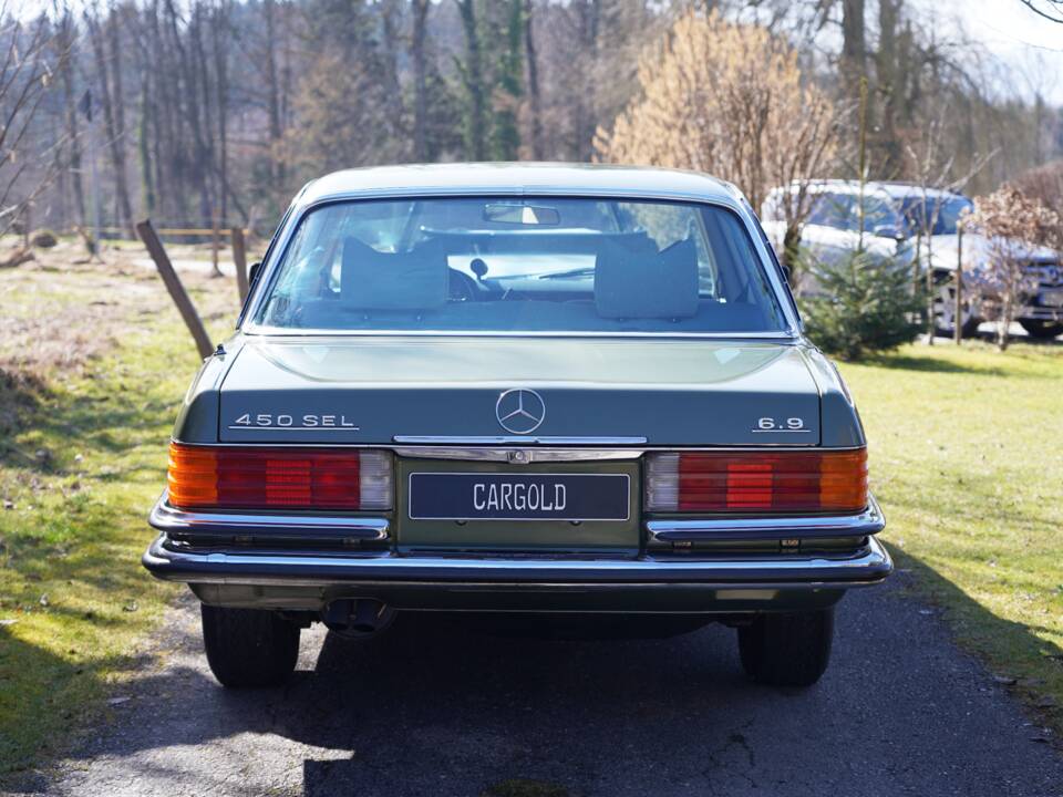Afbeelding 12/16 van Mercedes-Benz 450 SEL 6,9 (1980)