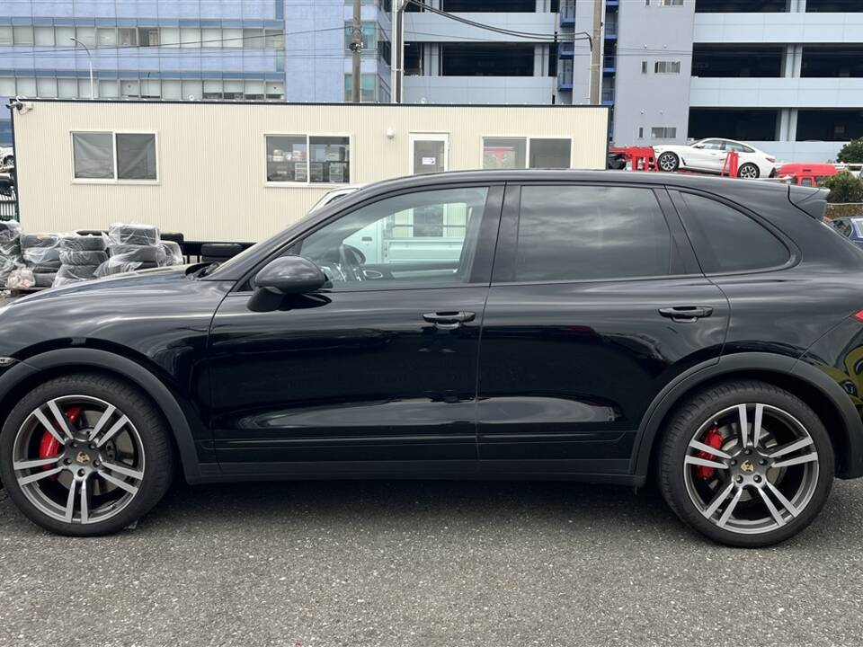 Afbeelding 3/53 van Porsche Cayenne Turbo (2010)