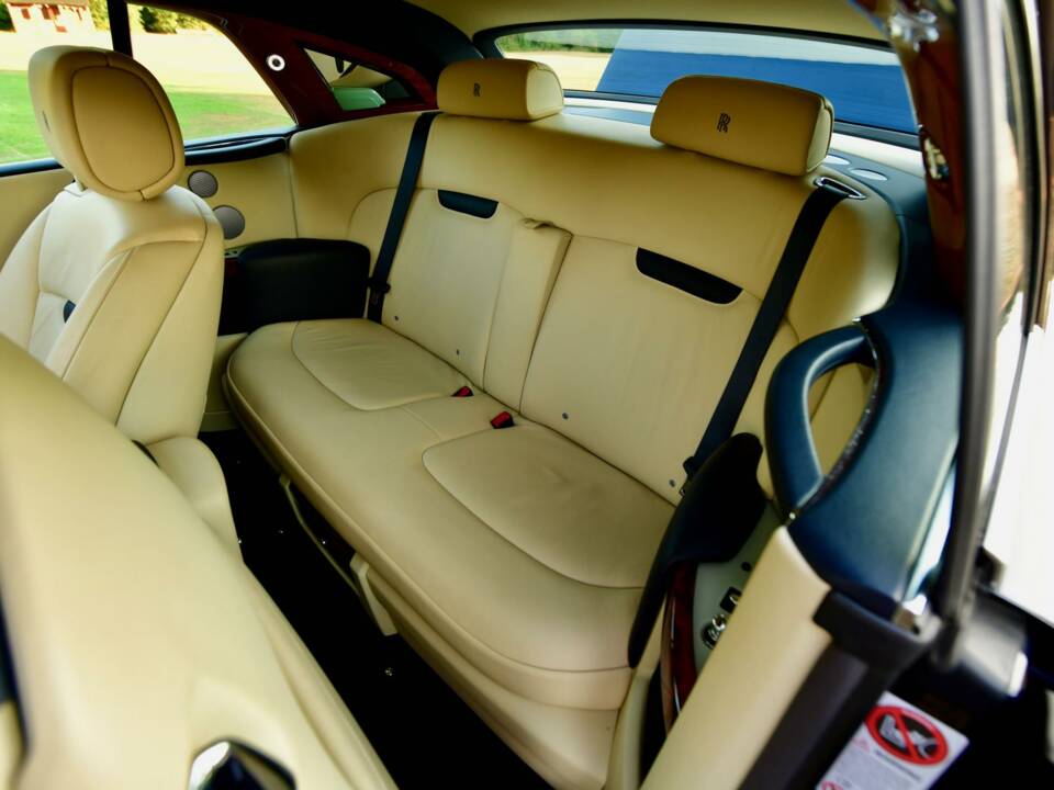 Image 48/50 of Rolls-Royce Phantom Coupé (2010)