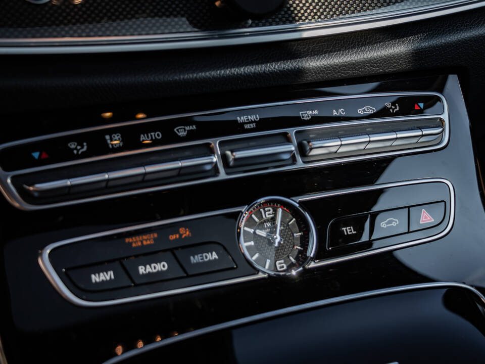 Bild 20/28 von Mercedes-Benz AMG E 63 S 4MATIC+ T (2017)