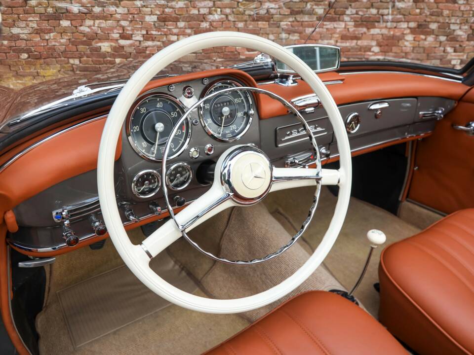 Obraz 17/50 pojazdu Mercedes-Benz 190 SL (1960)