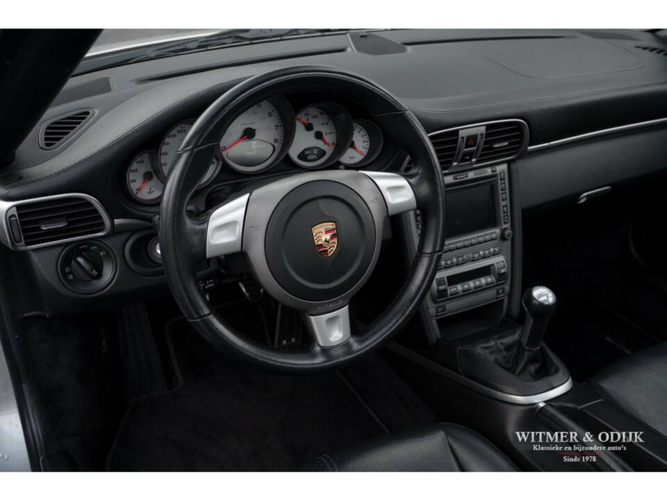 Bild 20/31 von Porsche 911 Carrera 4S (2006)