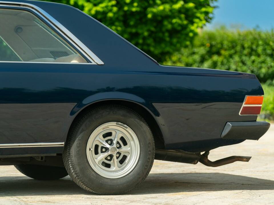 Image 15/49 of FIAT 130 Coupe (1973)