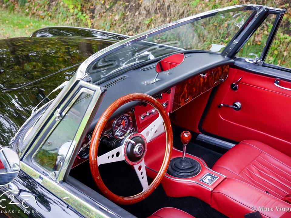 Image 31/51 of Austin-Healey 3000 Mk III (BJ8) (1967)