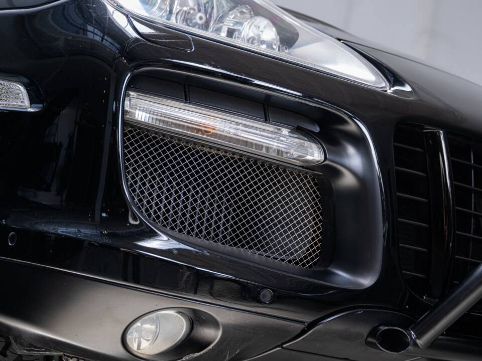 Bild 34/38 von Porsche Cayenne Turbo (2007)