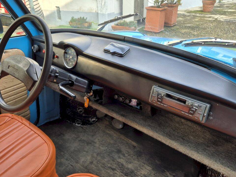 Image 34/45 of Trabant 601 (1966)