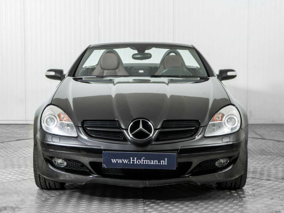 Immagine 15/50 di Mercedes-Benz SLK 200 Kompressor (2004)