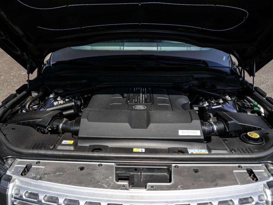 Immagine 18/30 di Land Rover Range Rover Autobiography SDV8 (2016)