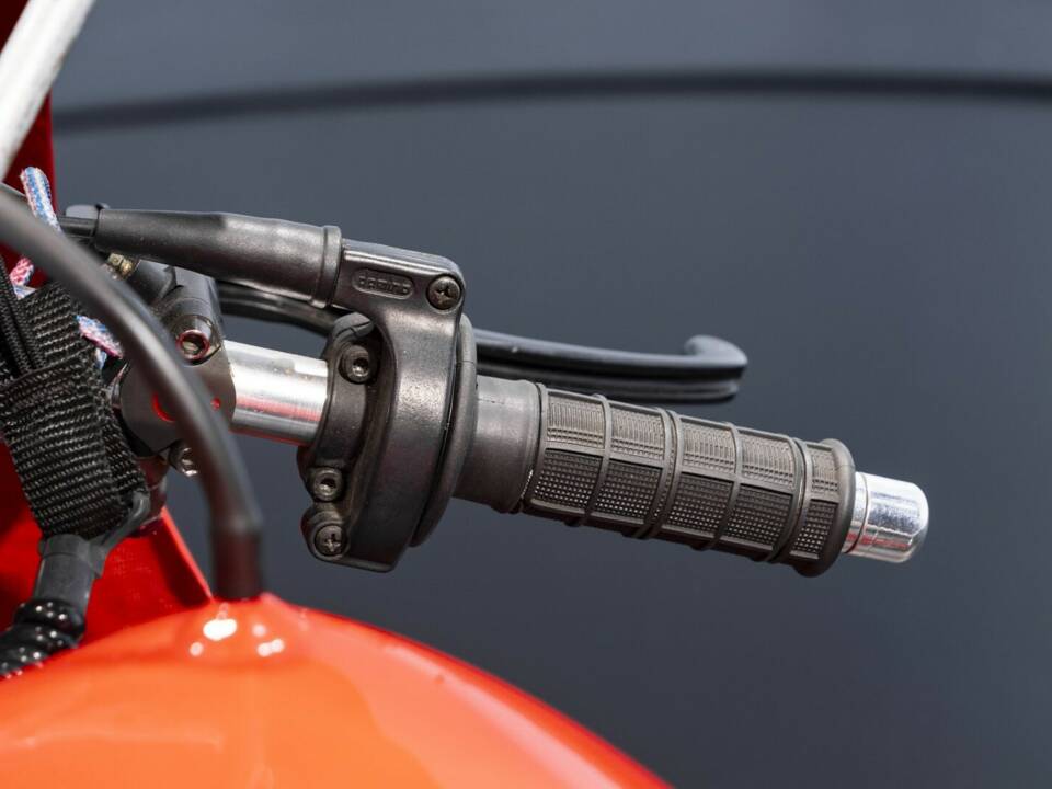 Immagine 23/50 di Ducati DUMMY (1999)