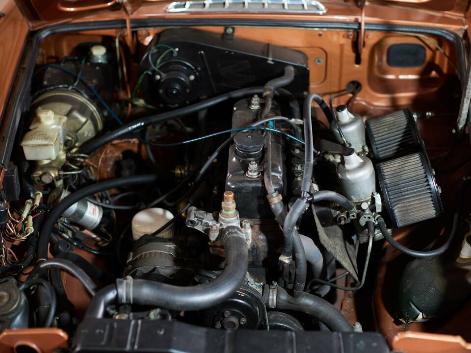 Immagine 17/25 di MG MGB Limited Edition (1981)