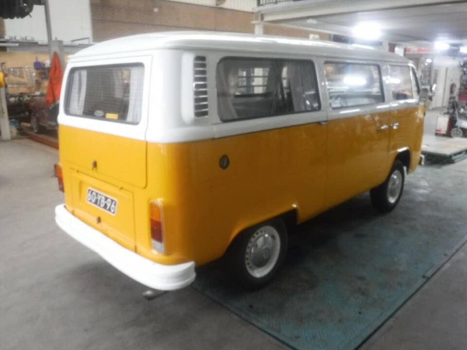 Bild 42/45 von Volkswagen T2 a&#x2F;b (1977)