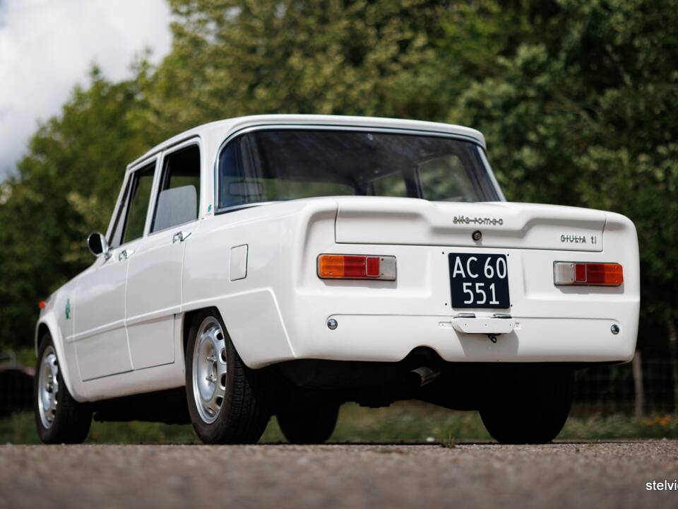 Image 9/40 de Alfa Romeo Giulia 1600 TI (1967)