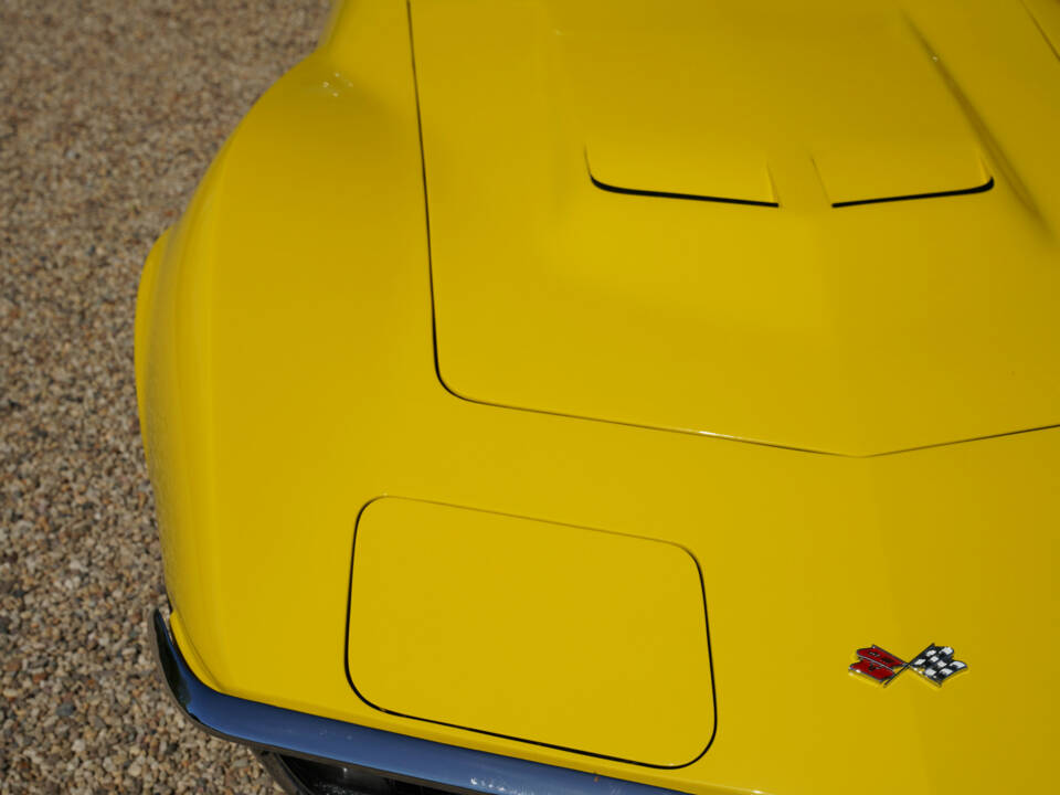 Image 44/50 of Chevrolet Corvette Stingray (1972)
