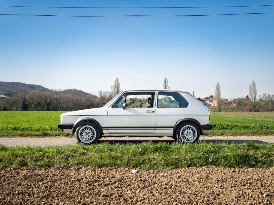 Afbeelding 13/58 van Volkswagen Golf I GTI 1.6 (1982)