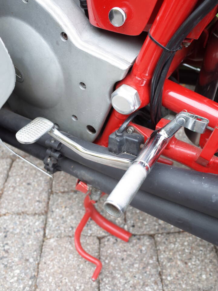 Immagine 30/36 di MV Agusta DUMMY (1972)