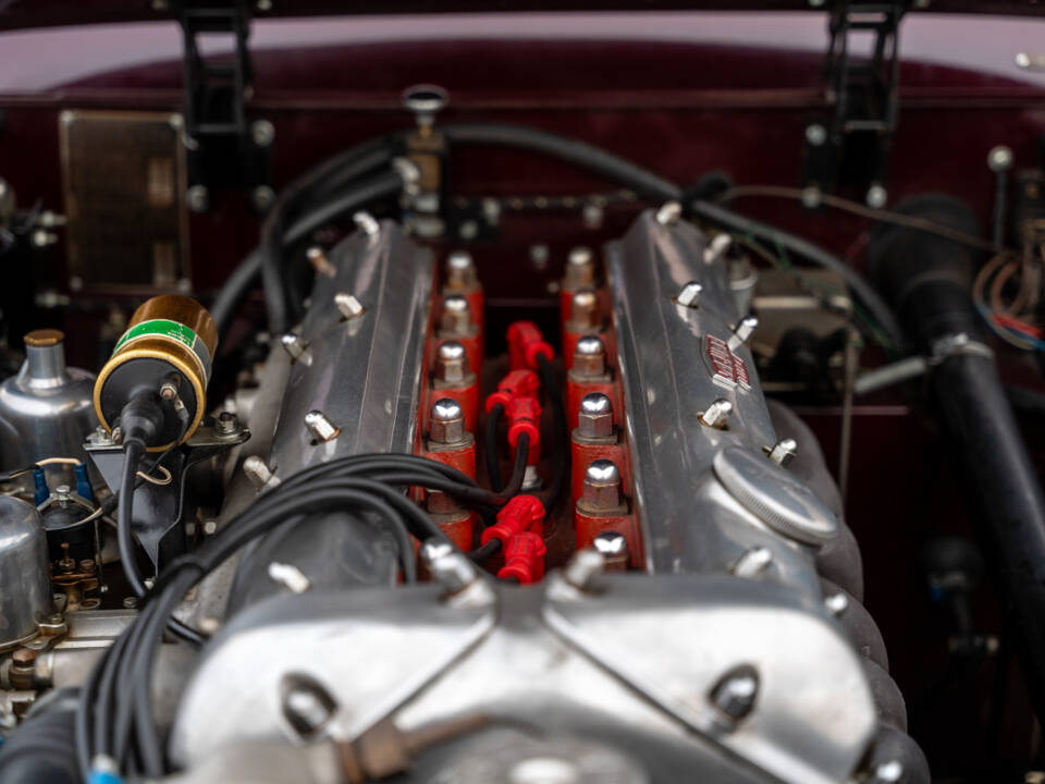 Afbeelding 4/50 van Jaguar XK 120 SE FHC (1952)