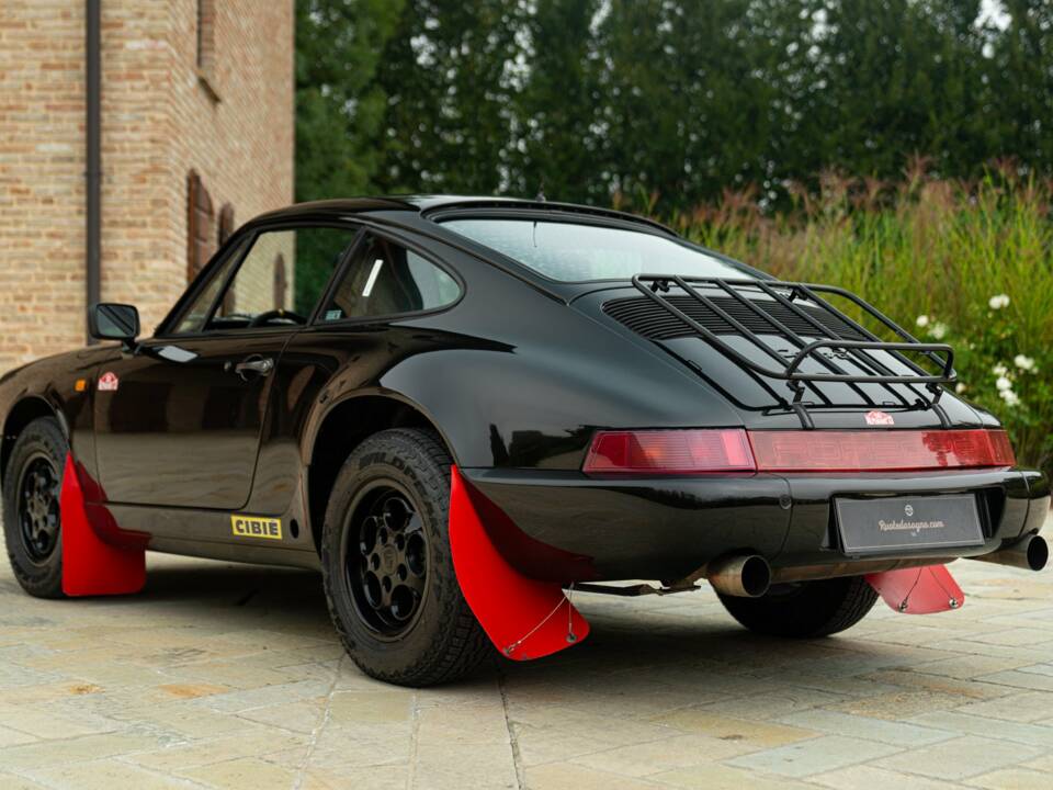 Immagine 14/50 di Porsche 911 Carrera 3.2 (1986)