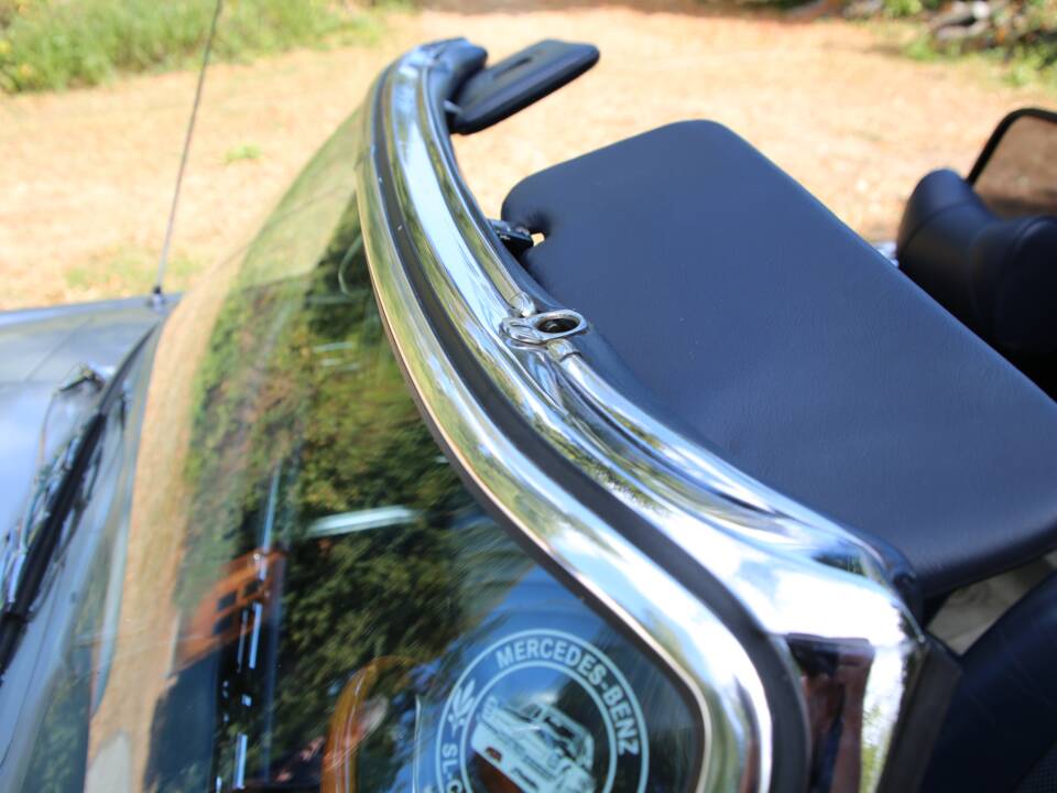 Image 19/37 of Mercedes-Benz 280 SL (1969)