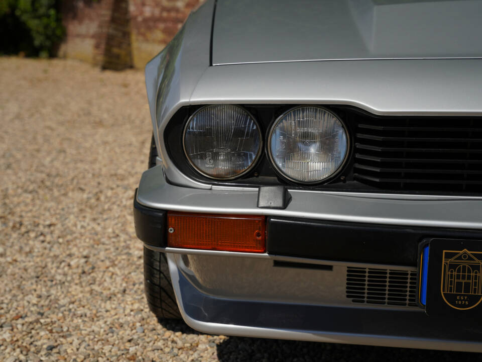 Image 41/50 of Alfa Romeo GTV 6 2.5 (1983)
