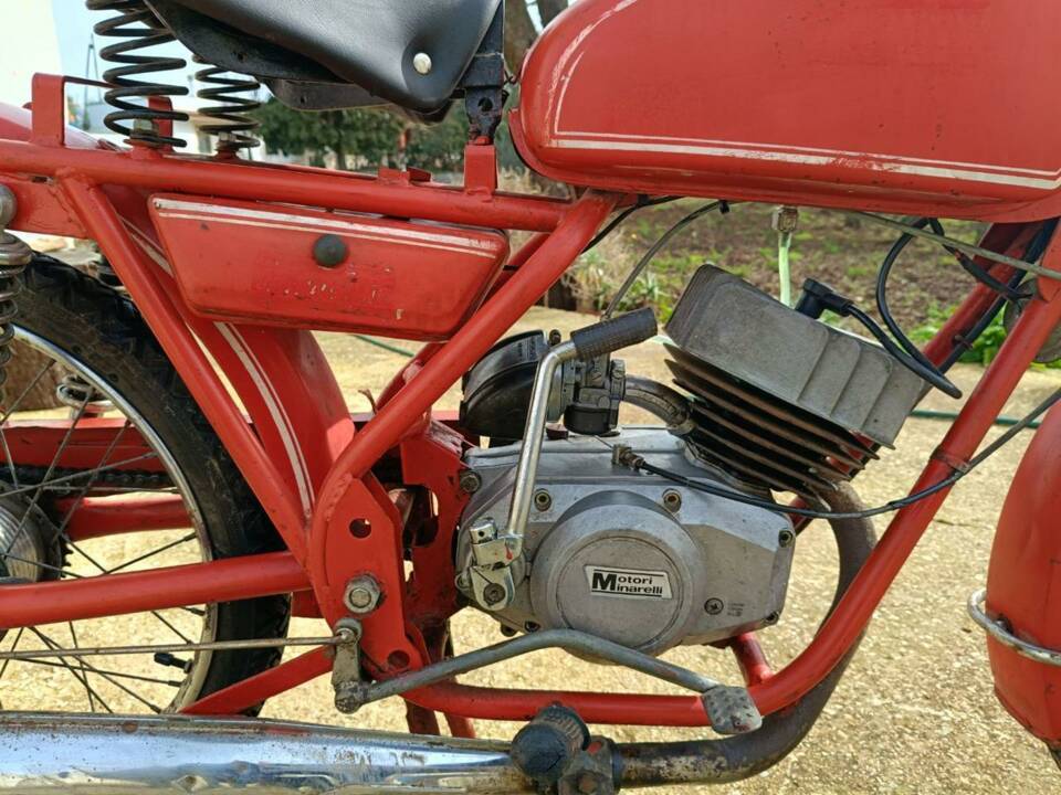 Bild 8/35 von BM DUMMY (1979)