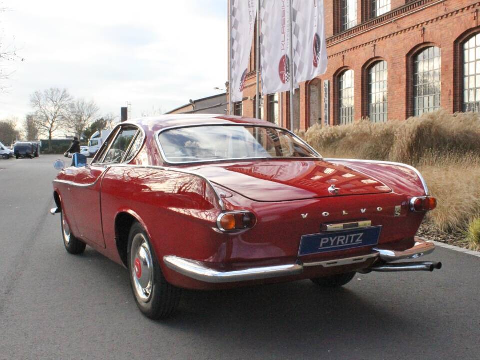 Image 17/17 of Volvo 1800 S (1964)