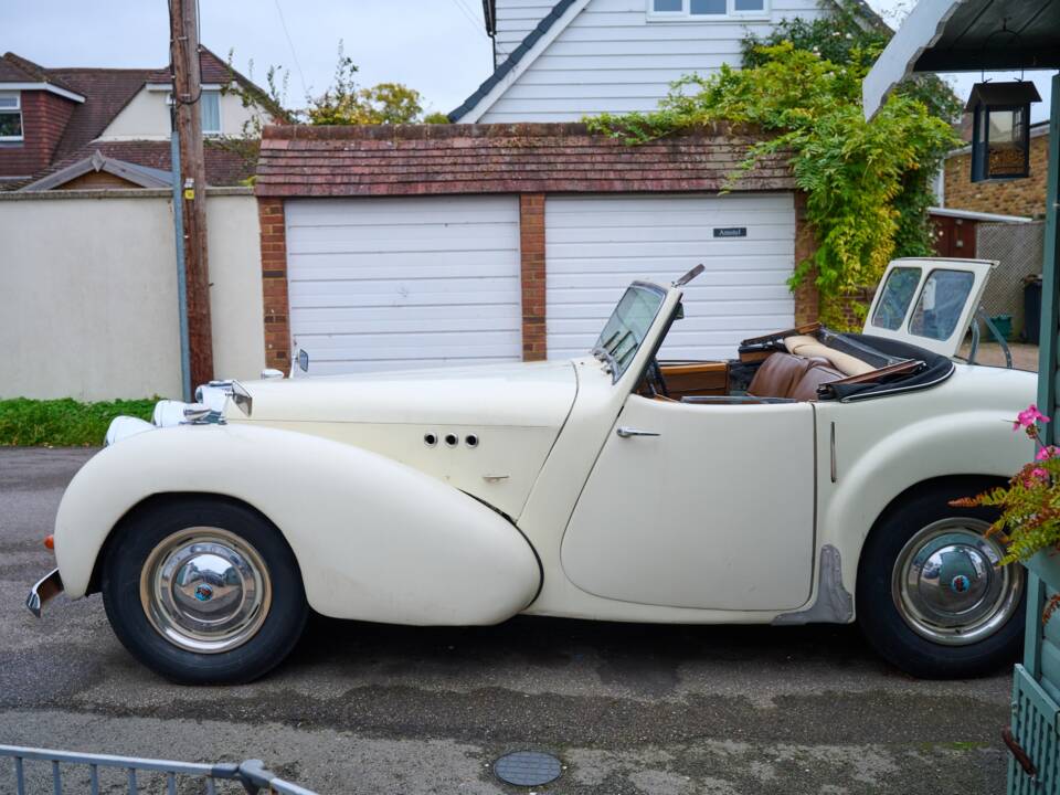 Bild 17/50 von Triumph 2000 Roadster (1949)