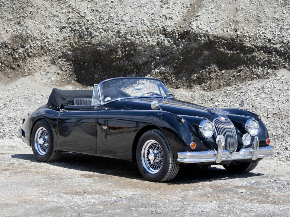 Image 2/12 of Jaguar XK 150 3.4 S DHC (1958)