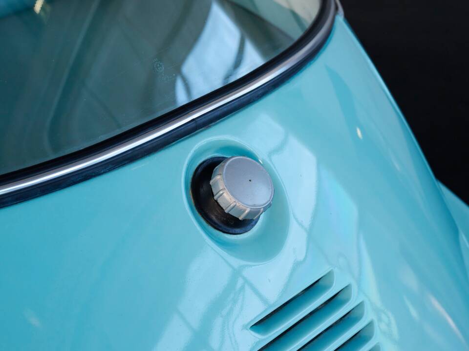 Image 14/29 of BMW Isetta 300 (1962)