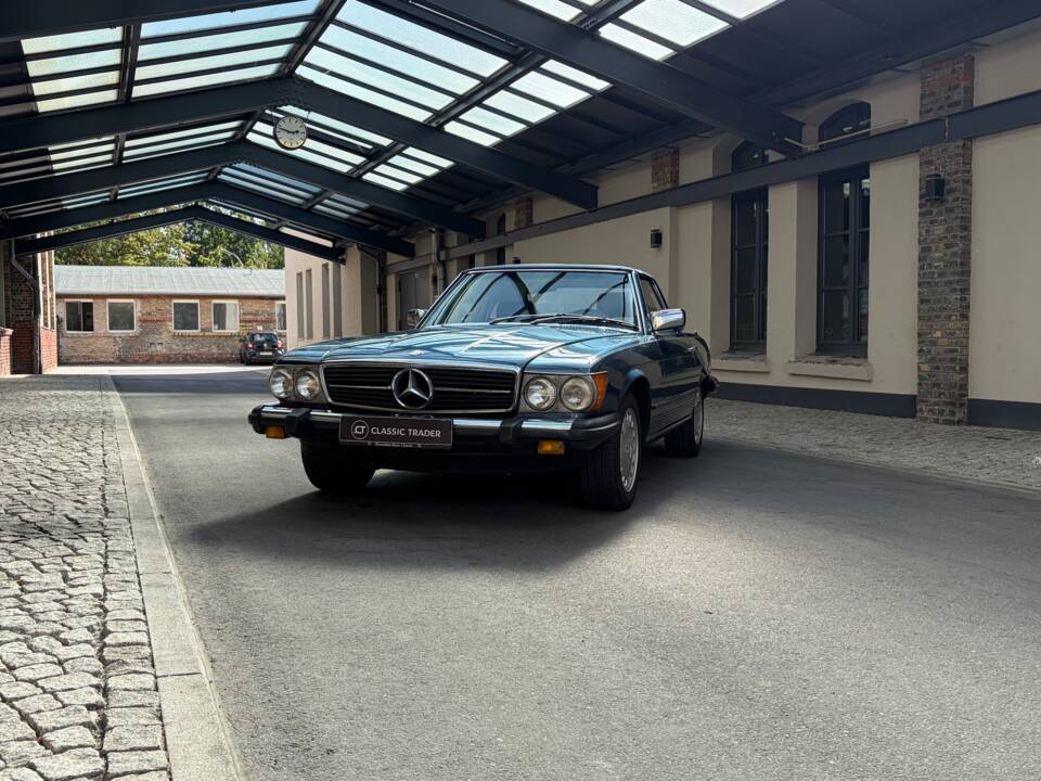 Image 7/88 of Mercedes-Benz 380 SL (1984)