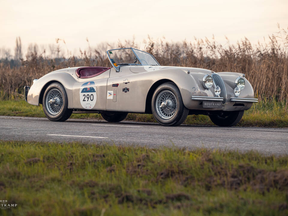 Afbeelding 4/14 van Jaguar XK 120 SE OTS (1954)