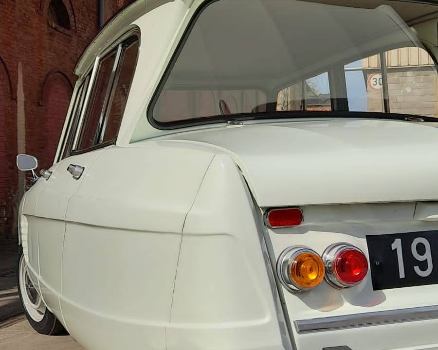 Image 8/43 of Citroën Ami 6 Berline (1963)