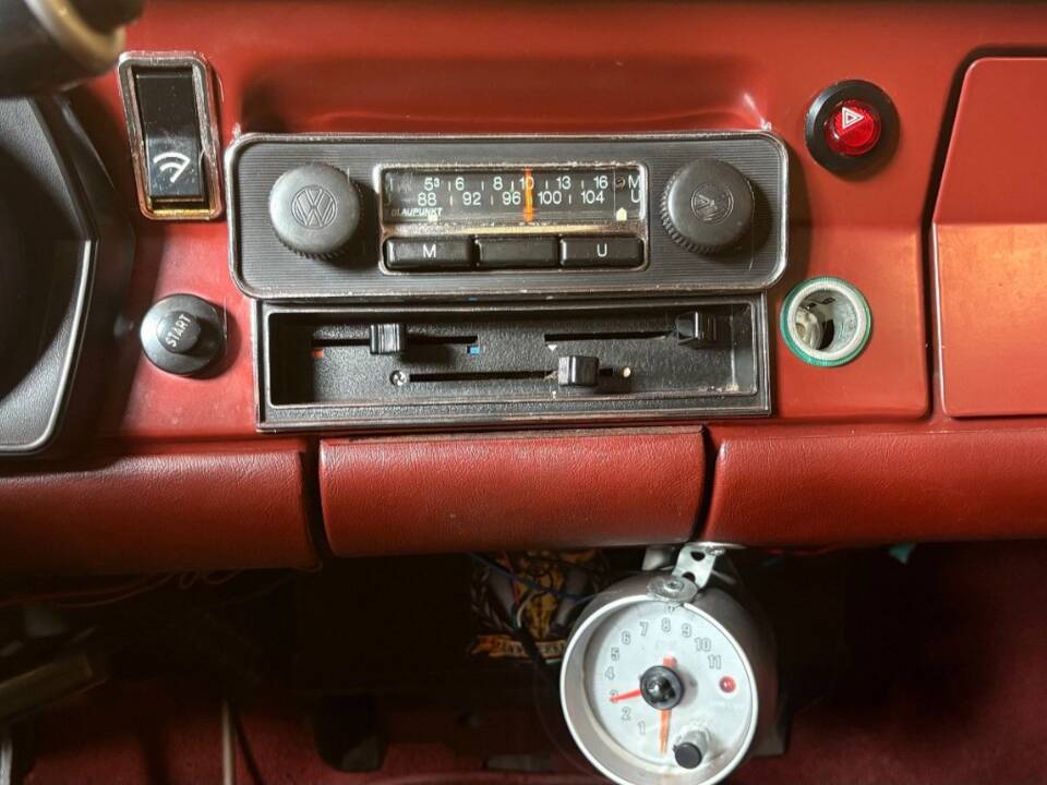 Image 17/19 of Ford 17m 1700 (1971)