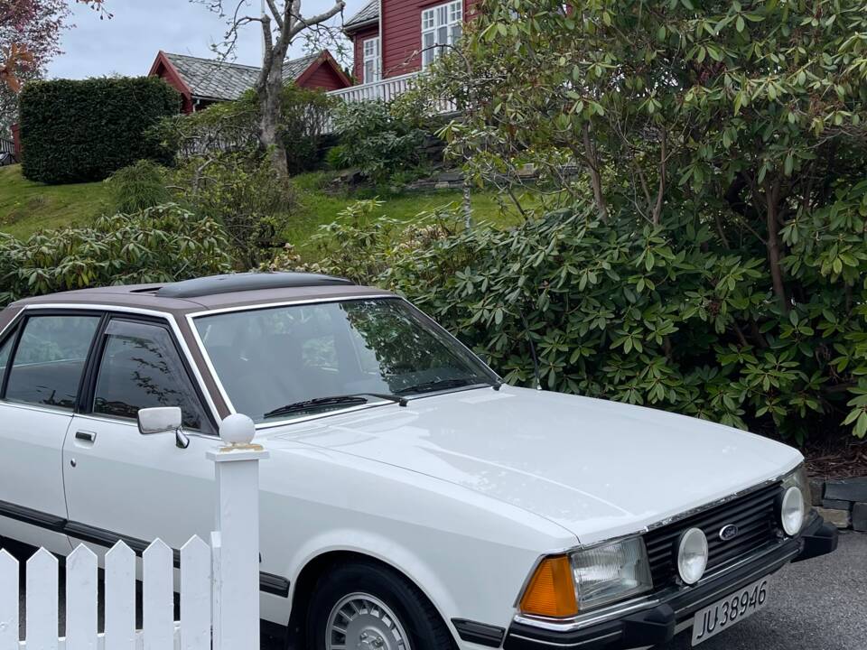 Image 21/62 of Ford Granada 2.8 (1977)