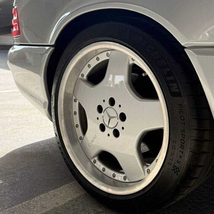 Image 6/12 of Mercedes-Benz SL 60 AMG (1998)