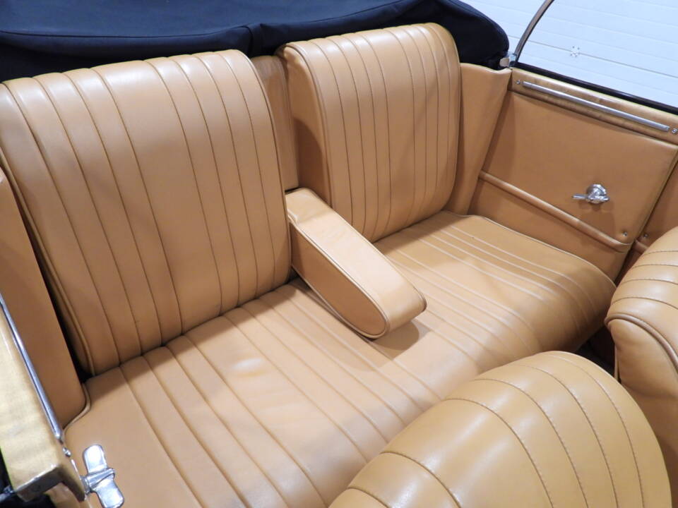Image 24/51 of Lancia Aprilia (1937)