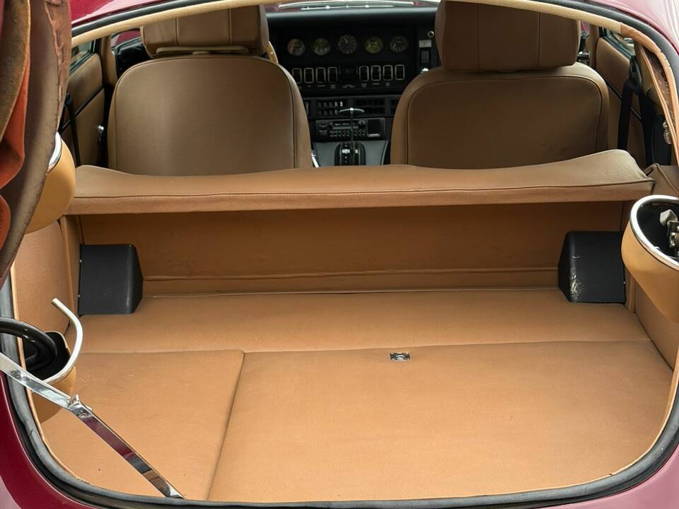 Afbeelding 14/25 van Jaguar E-Type V12 (2+2) (1972)