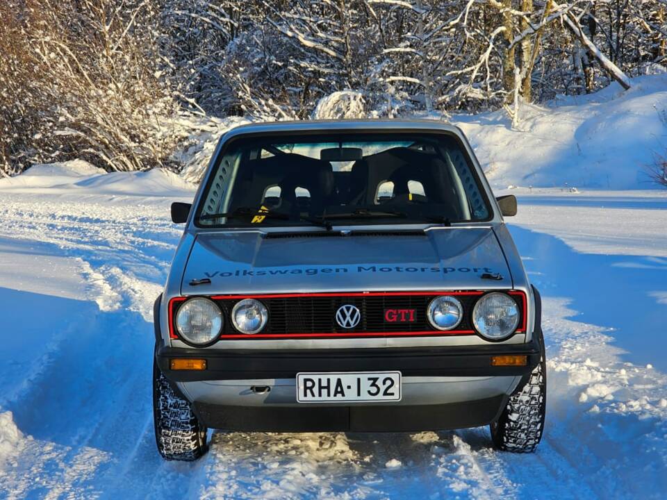 Bild 11/50 von Volkswagen Golf I GTI 1.6 (1980)