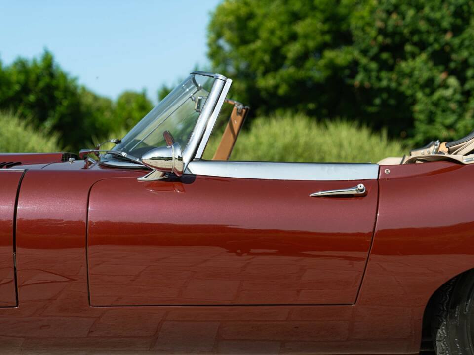 Image 40/50 de Jaguar E-Type 3.8 (1964)