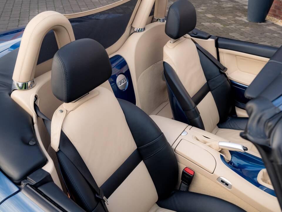 Afbeelding 71/77 van BMW Z8 (2001)