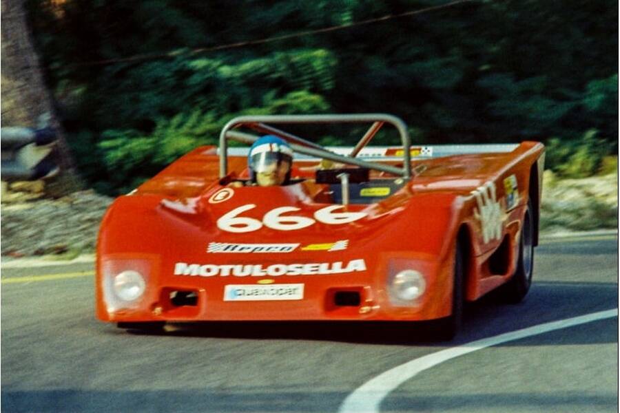 Image 49/50 of Lola T290 (1972)