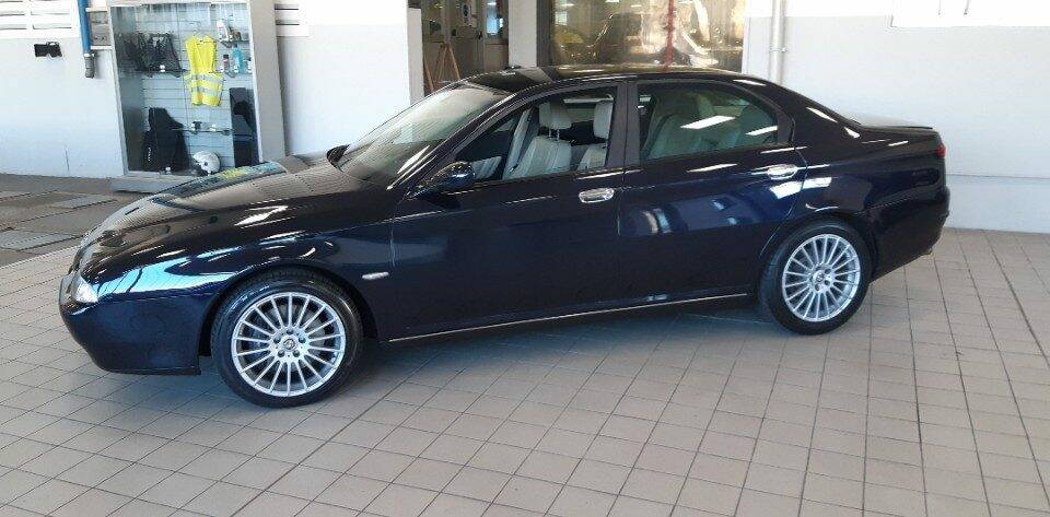 Imagen 16/44 de Alfa Romeo 166 2.0 V6 TB (1999)