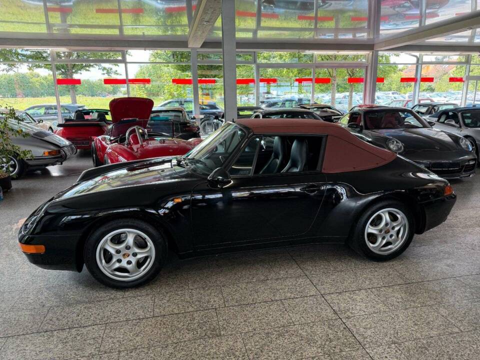 Image 31/39 of Porsche 911 Carrera (1997)