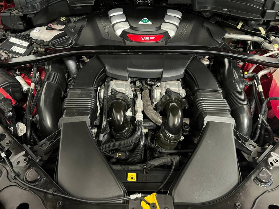 Bild 19/19 von Alfa Romeo Stelvio 2.9 QV &quot;Racing&quot; (2021)