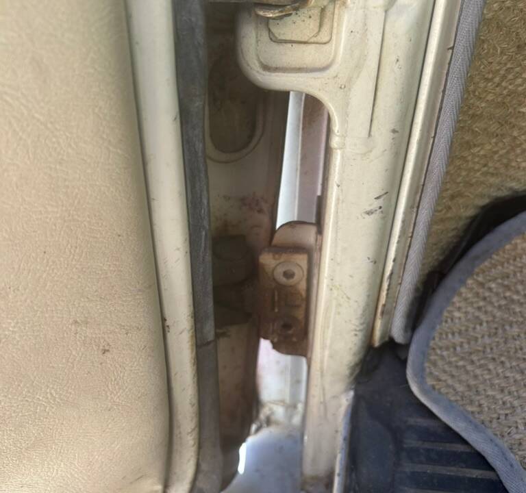 Bild 45/51 von Volkswagen T2a Kombi (1971)