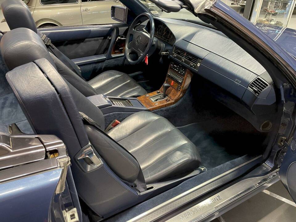 Bild 22/36 von Mercedes-Benz 500 SL (1992)