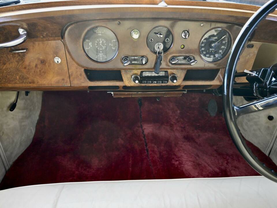 Bild 36/50 von Rolls-Royce Silver Cloud I (1956)