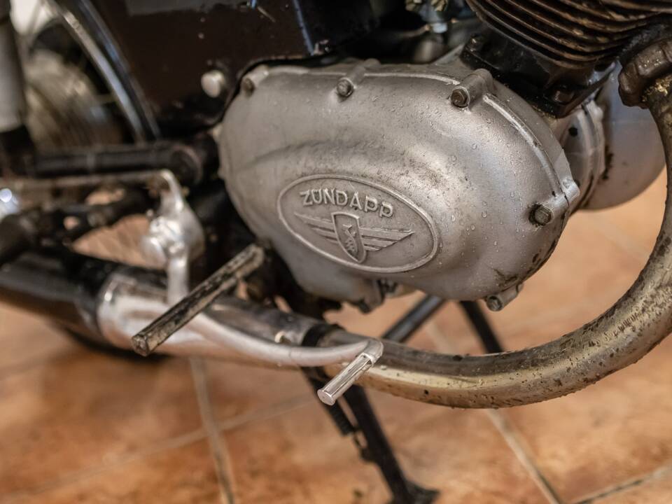 Image 11/14 de Zündapp DB 255 "Elastic 250" (1954)